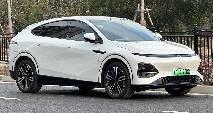 Xpeng G6 (sinds 2024), een elektrische SUV-coupé met 800-voltladen