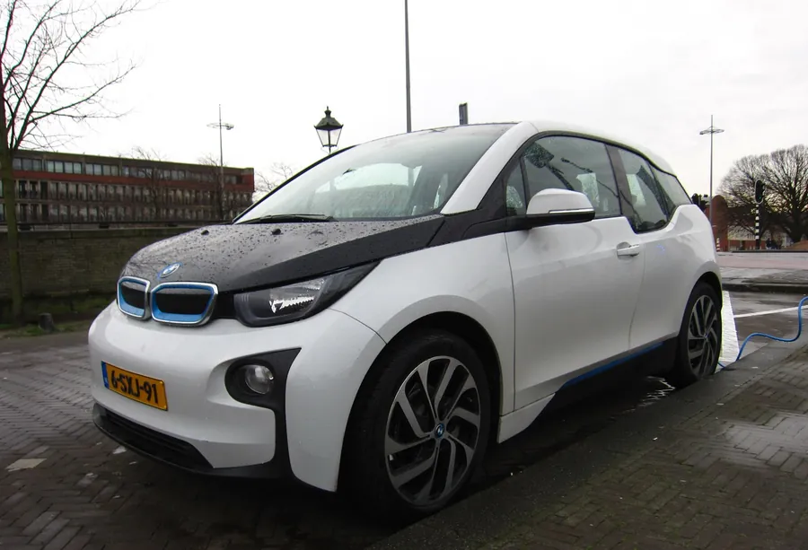 BMW i3