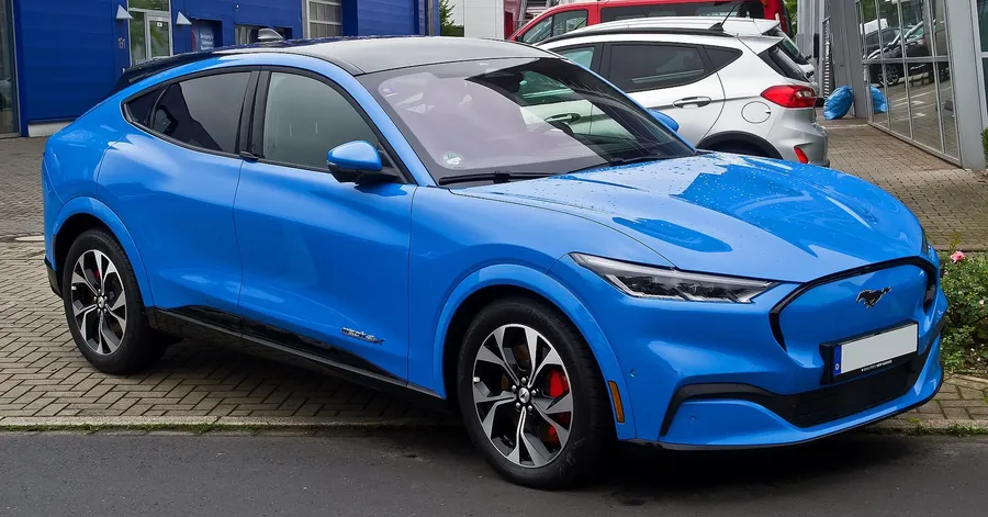 Ford Mustang Mach-E (sinds 2021); de Extended Range met achterwielaandrijving komt het verst